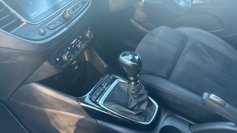 Vauxhall Crossland 1.2 Turbo Ultimate 5dr Petrol Hatchback